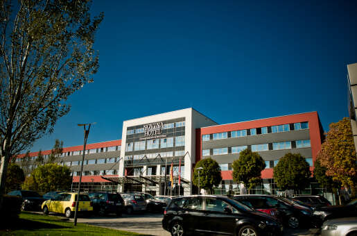 NOVINA HOTEL Herzo-Base